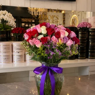 Jarro de 50 rosas