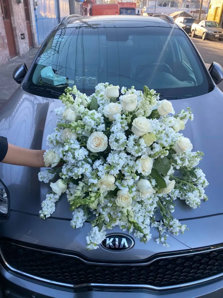 Flowers car