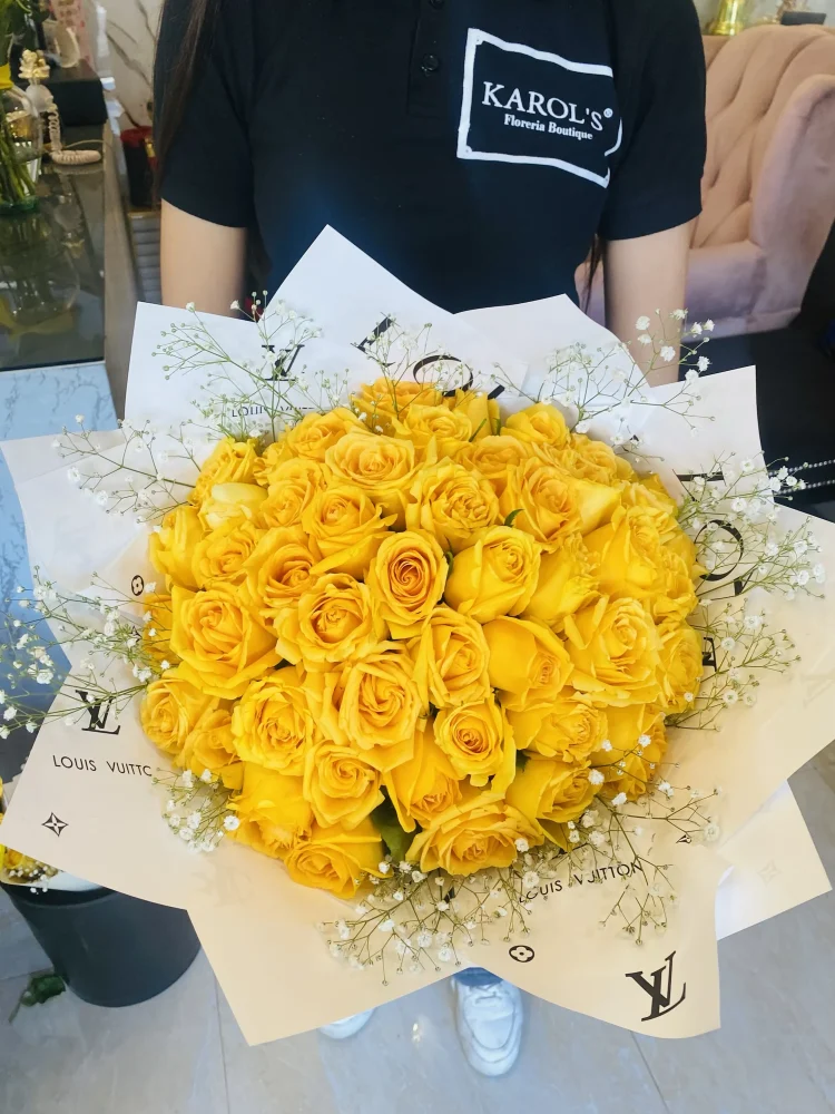 100 Rosa’s amarillas